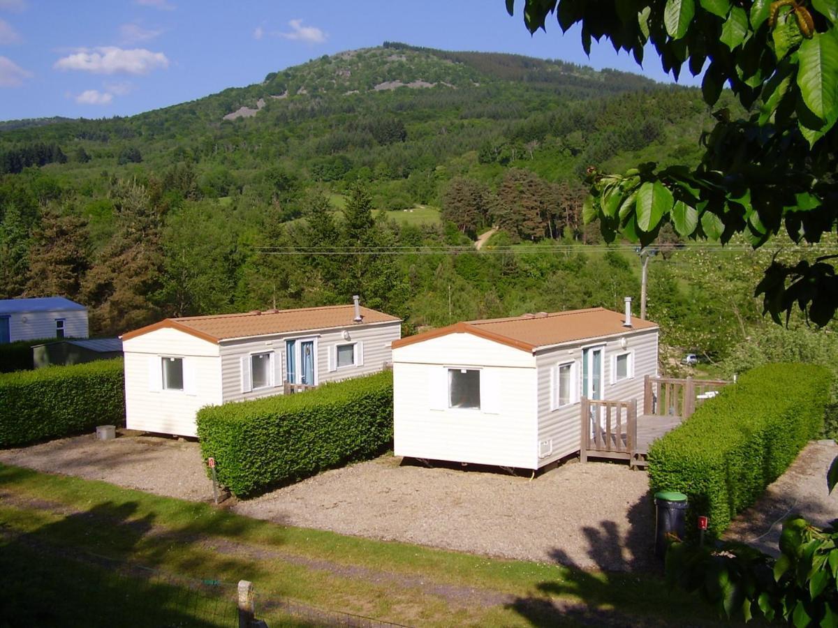Vollore-Ville Camping " Le Grun De Chignore" חדר תמונה